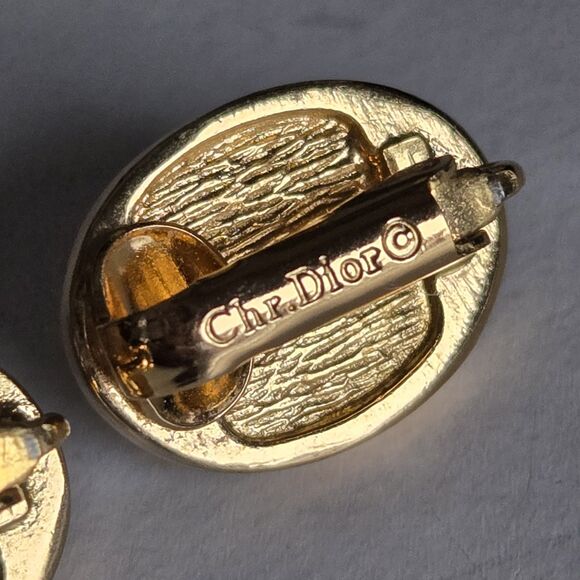 Vintage Christian Dior Signed Faux Mabe Pearl Clip-On Earrings Gold Tone Classic - Picture 4 of 7